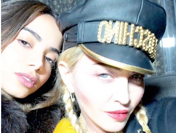 Madonna e Anitta gravarão clipe em comunidade do Rio