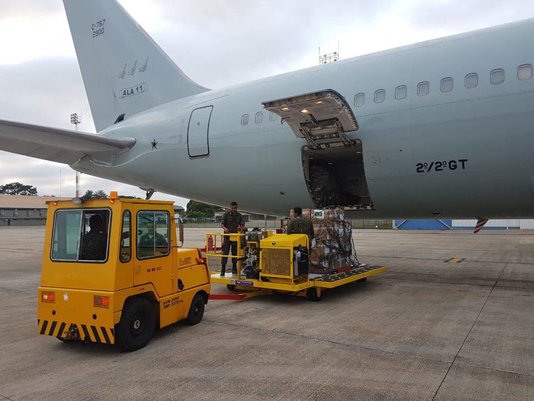 Avião da FAB com ajuda humanitária à Venezuela já está em Boa Vista