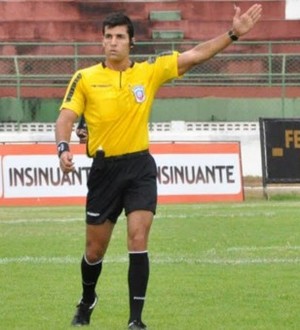 Campeonato Baiano: Vitória e Jequié terá arbitragem de Diego Pombo Lopez