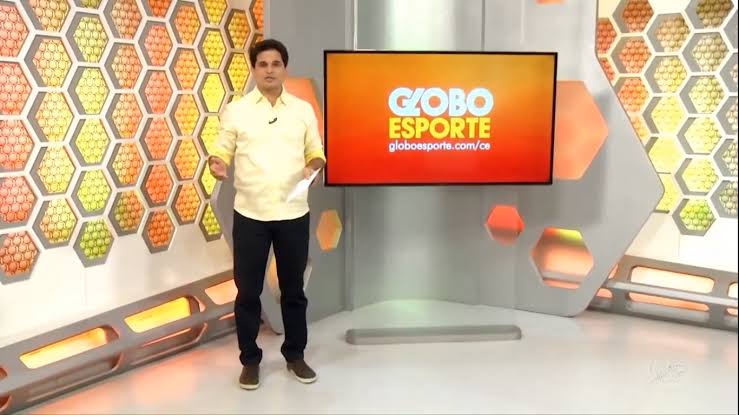 Vídeo: apresentador do Globoesporte pede demissão ao vivo