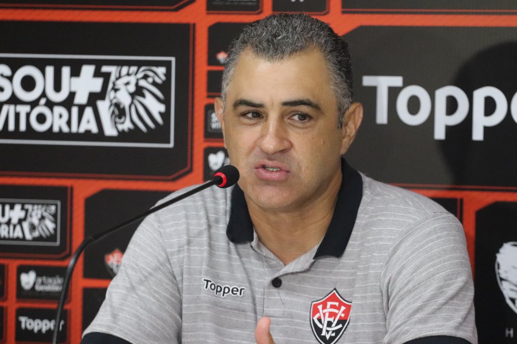 Após levar 3 a 1 do Botafogo-PB, Chamusca afirma: “Fomos superiores”