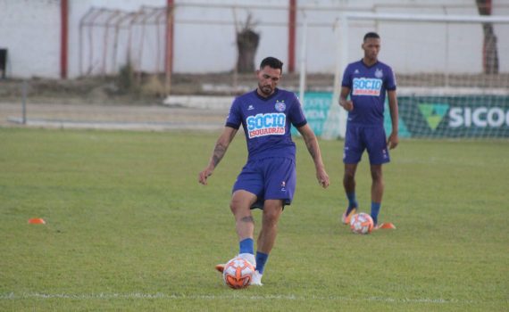 Pressionado, Bahia decide futuro no Campeonato Baiano contra o Jequié