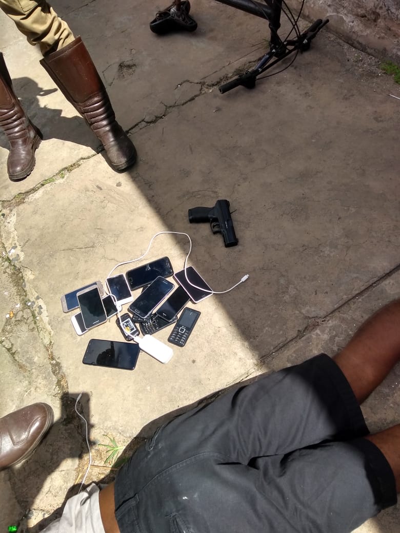 Polícia recupera 13 celulares roubados em Salvador