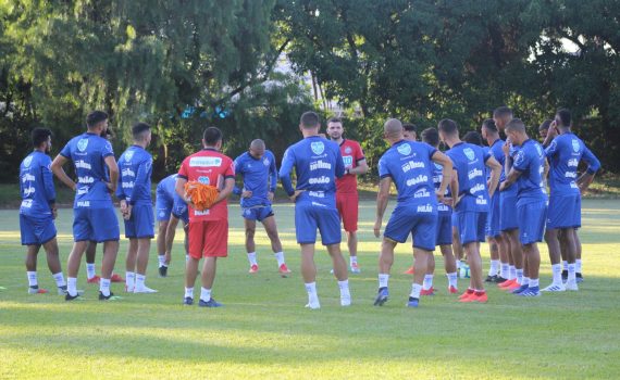 Sem Roger Machado, Bahia finaliza preparação para enfrentar o Londrina