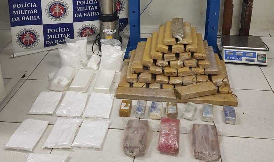 Polícia apreende 55 kg de drogas e desmonta laboratório de refino em Porto Seguro