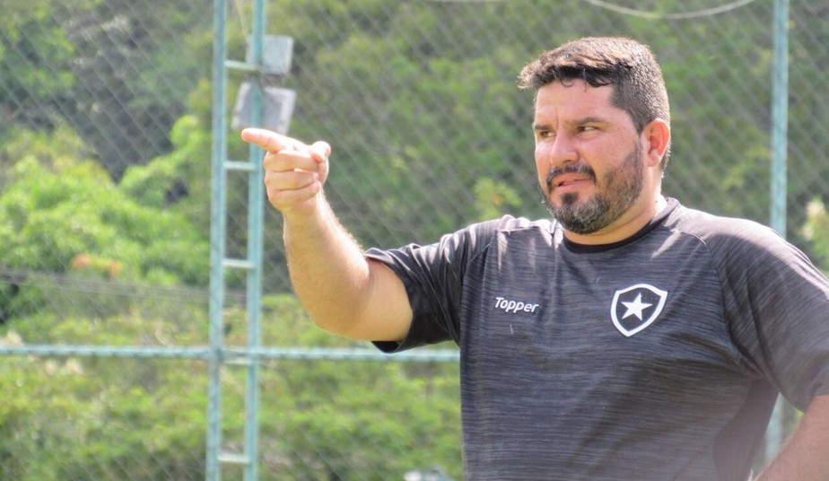 Técnico do Botafogo fala do carinho pelo Bahia e lembra sua passagem pelo clube