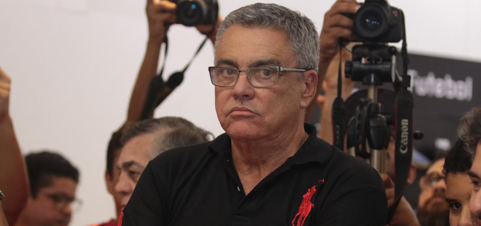 “Vagabundos que estavam dentro do clube já estamos afastando”, afirma Paulo Carneiro sobre suposto boicote no Vitória