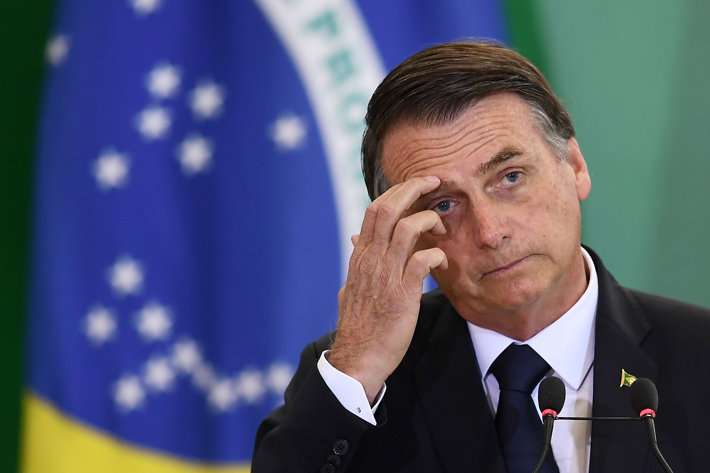 Aprovação do governo Bolsonaro no mercado cai de 28% para 14%