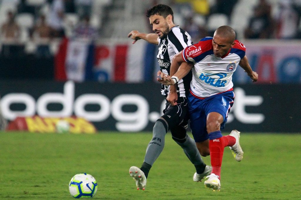 Bahia abre o placar, mas leva virada e perde para o Botafogo
