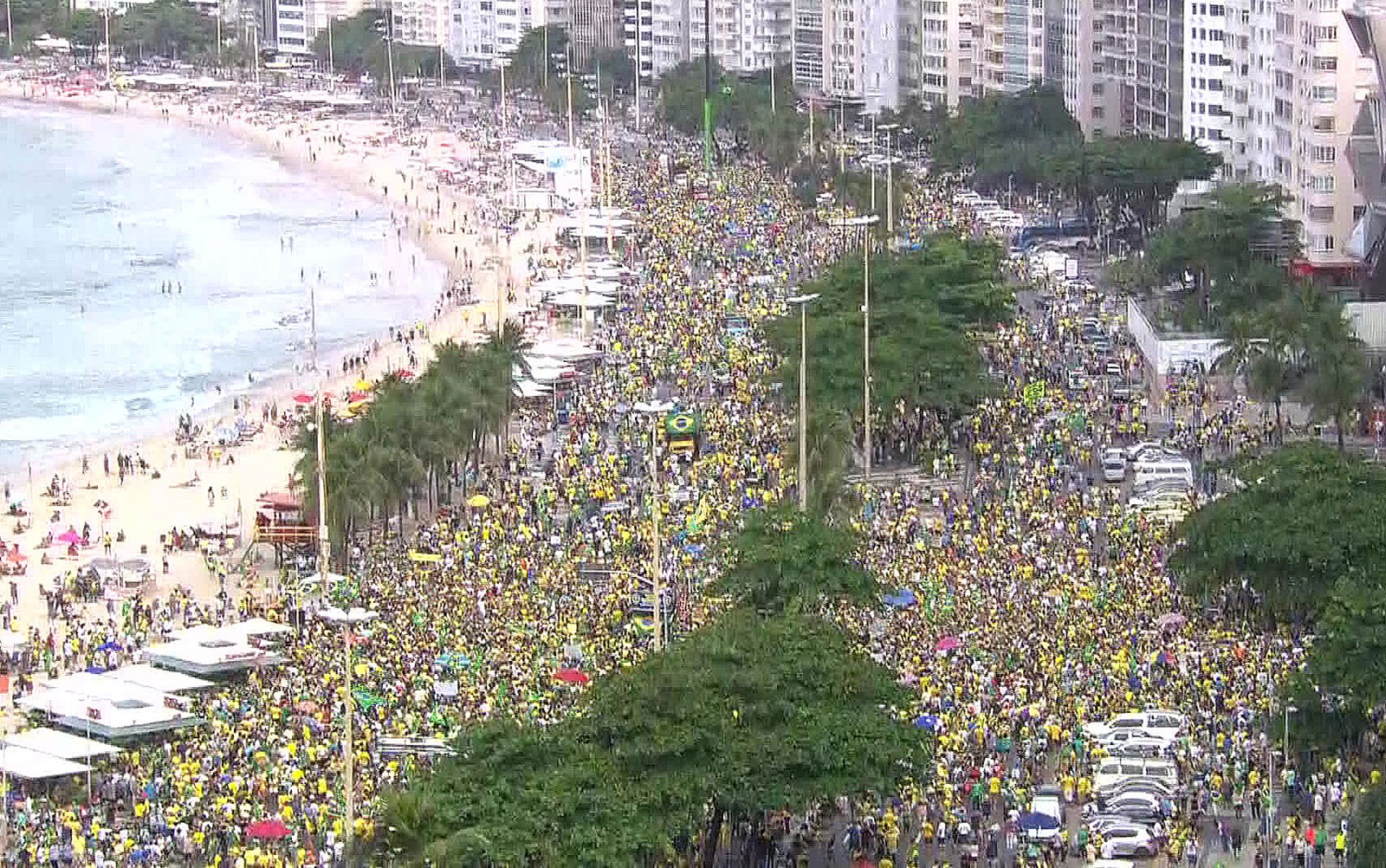 Cidades brasileiras registram atos em apoio ao governo Bolsonaro