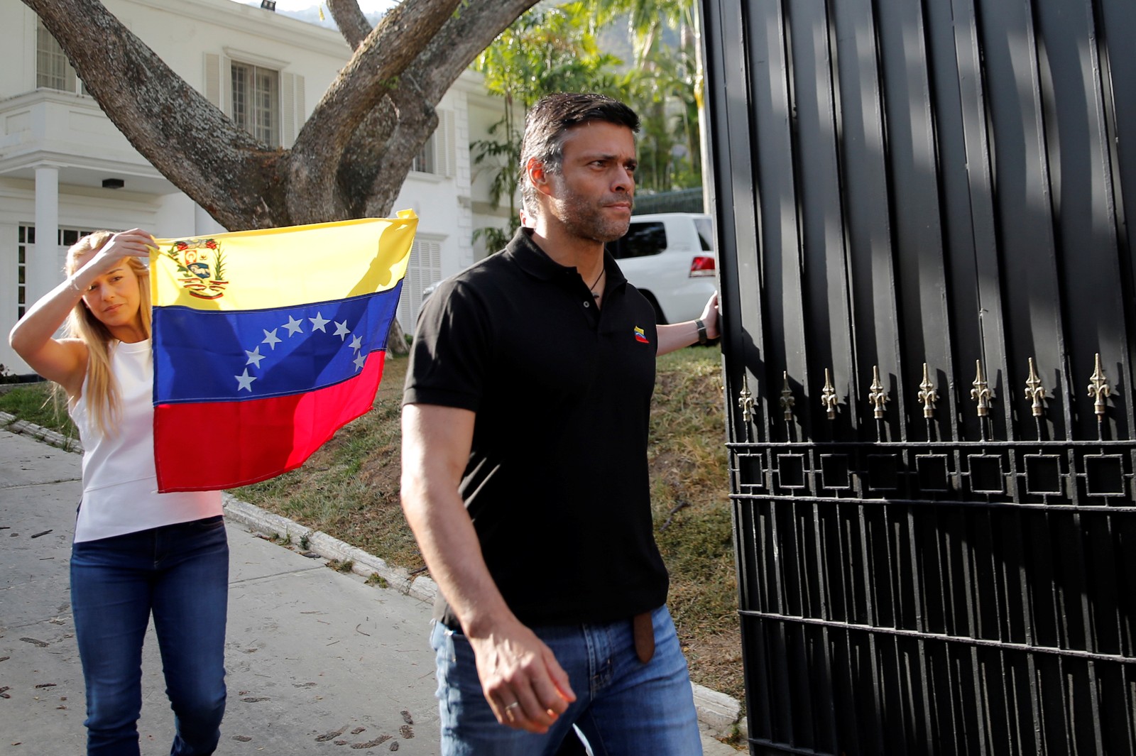 Tribunal Supremo da Venezuela manda prender Leopoldo López, opositor de Nicolás Maduro