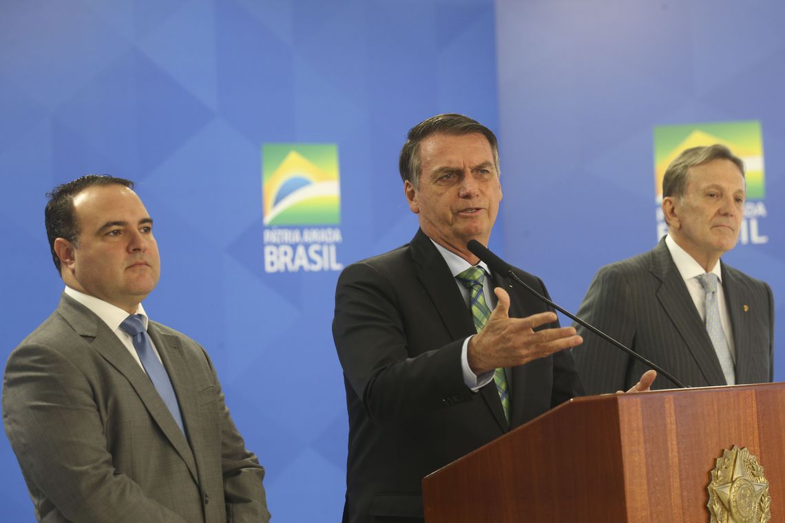 Bolsonaro anuncia Major da PM na Secretaria-Geral da Presidência