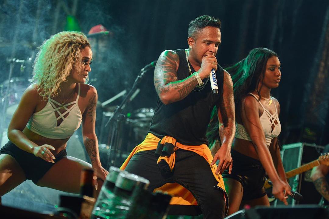 Inspirado em conversa de Neymar, La Furia lança música “Oi Fake”