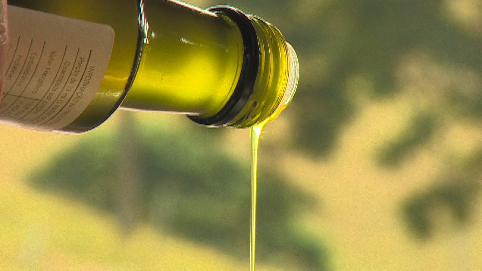 Ministério da Agricultura proíbe venda de seis marcas de azeite de oliva