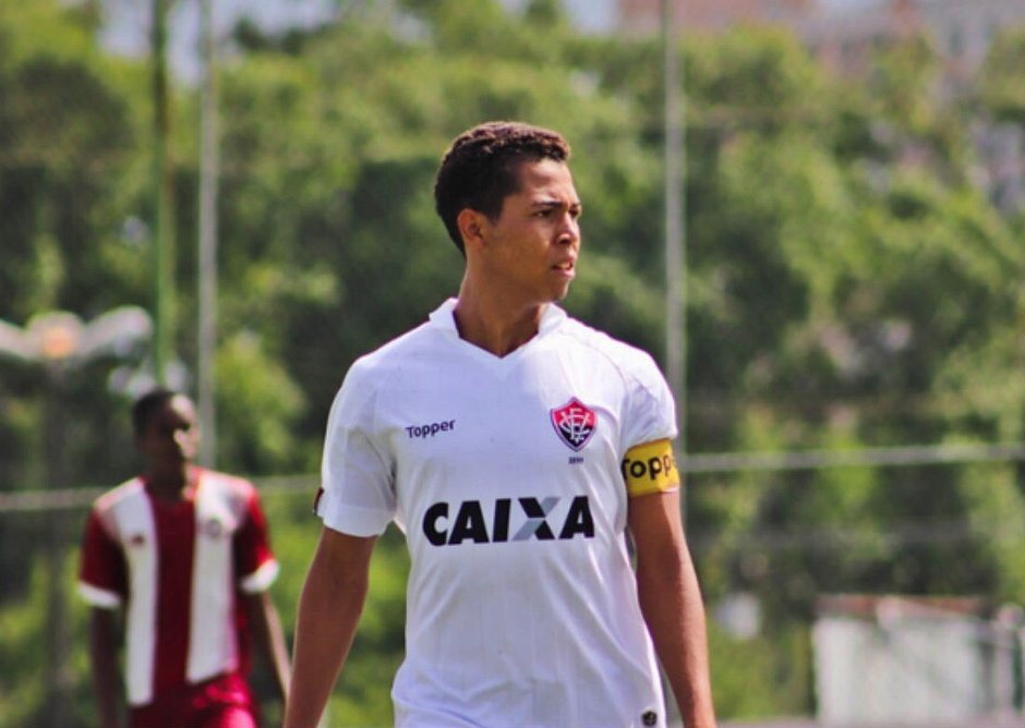 Sub-18: meia do Vitória é convocado para Seleção Brasileira