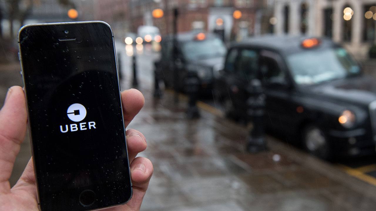 Uber: Entra em vigor as mudanças na taxa de cancelamento de viagens para os usuários do aplicativo