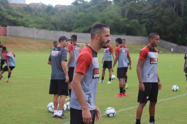 Anselmo pede foco total para duelo contra o Criciúma: “Vamos ter um jogo difícil”