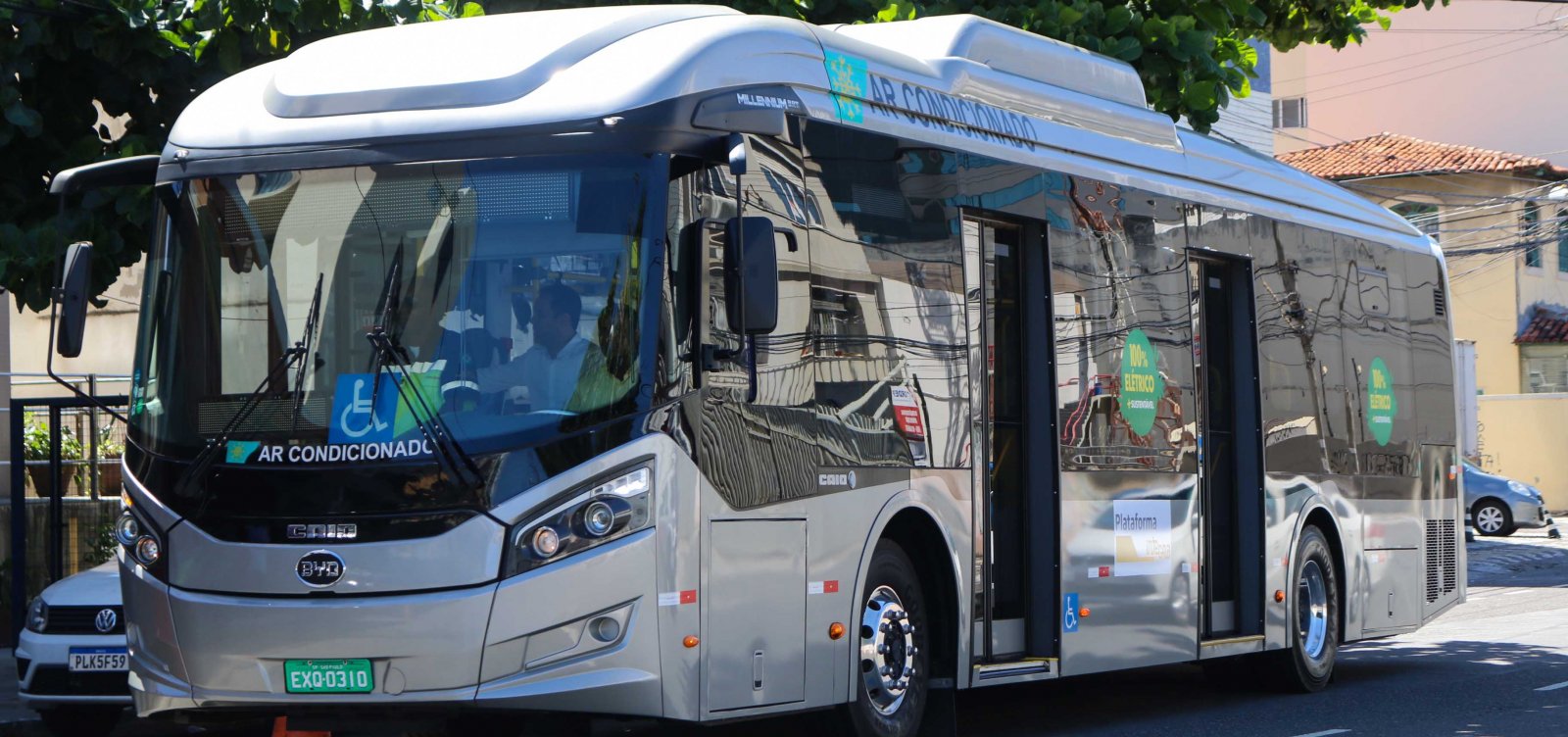 Novos ônibus com ar-condicionado começam à circular nesta sexta-feira (9), em Salvador