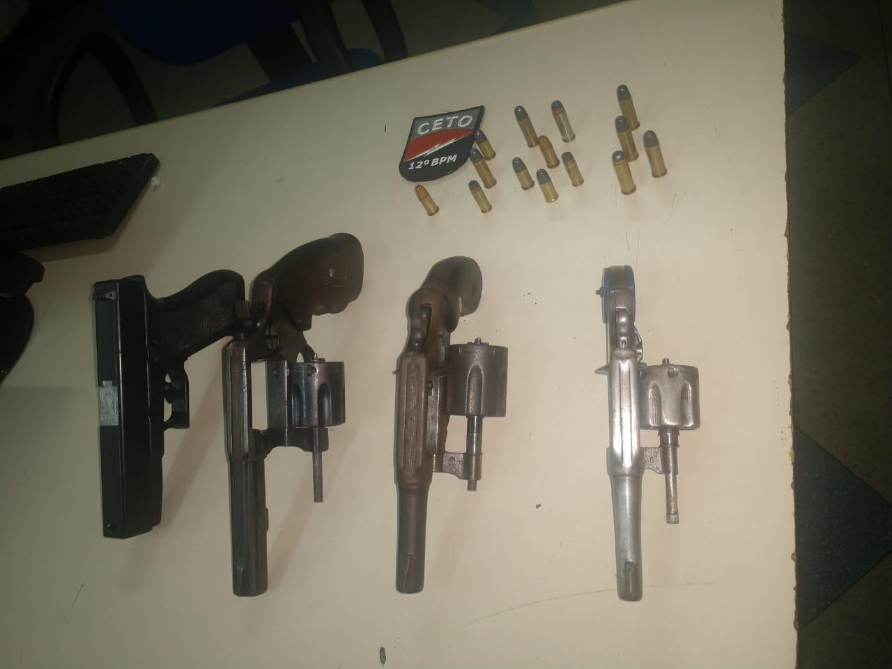 Três homens são presos com armas e munições em Camaçari