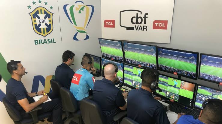 VAR terá mudanças a partir do segundo turno do Brasileirão