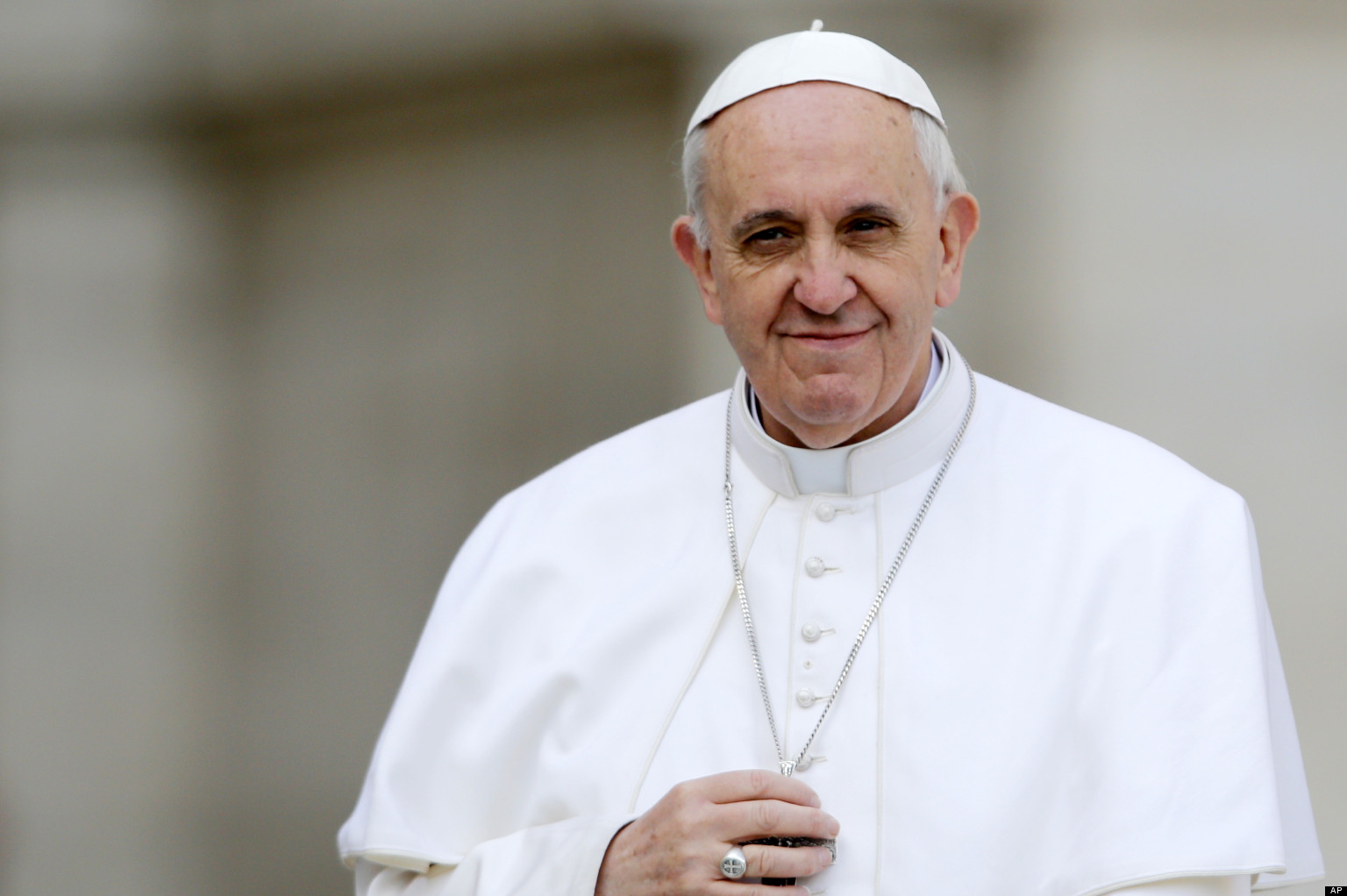 Papa Francisco faz apelo contra incêndios na Amazônia