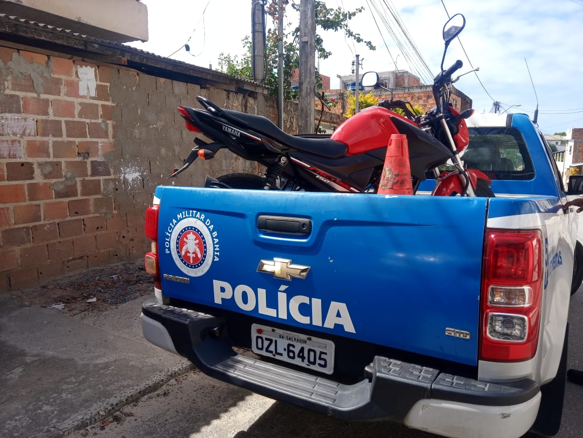 Operação ‘Bairro Seguro’ da PM recupera motocicleta roubada em Lauro de Freitas