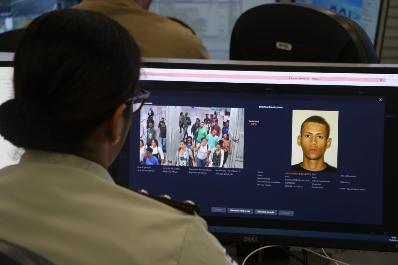 Reconhecimento Facial identifica foragido por tráfico em Salvador