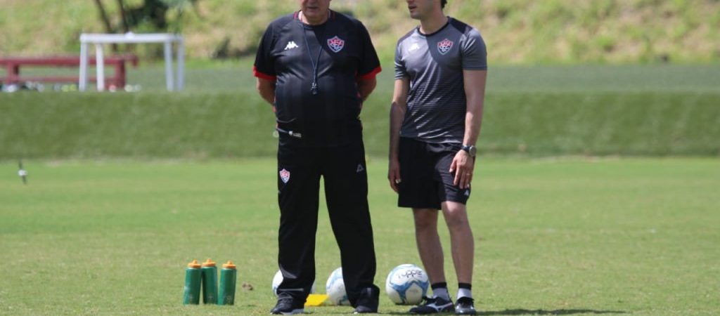 Geninho inicia treinamentos no Vitória visando duelo com Atlético-GO