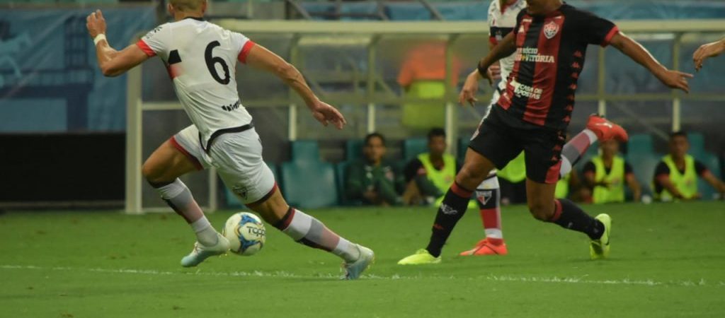 Na estreia de Geninho, Vitória fica no empate com o Atlético-GO e segue ameaçado pelo Z-4