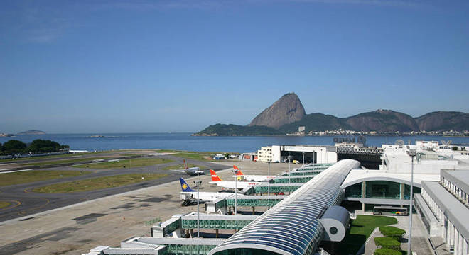 Salvador terá voos diretos para aeroporto Santos Dumont, no Rio, a partir de sábado (21)