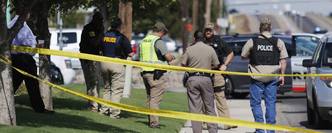 Ataque no Texas deixa cinco mortos; três policiais foram feridos