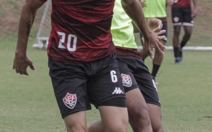 Após folga, elenco do Vitória se apresentou na Toca do Leão