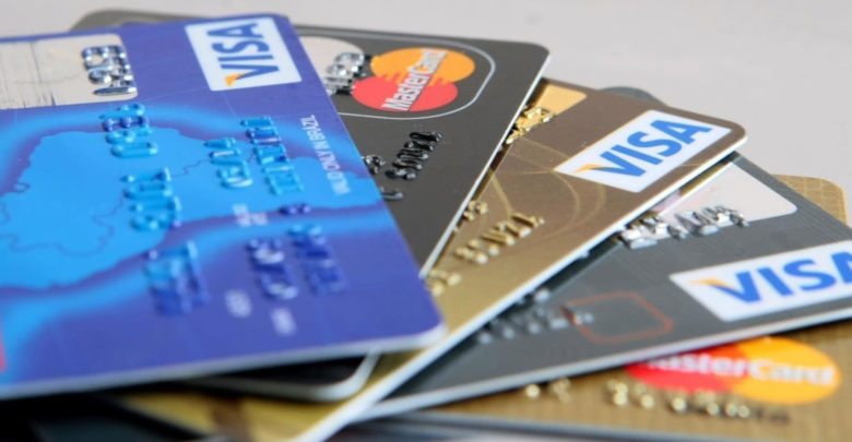 Cartão de Crédito: taxa de juros registra valor mais alto no ano