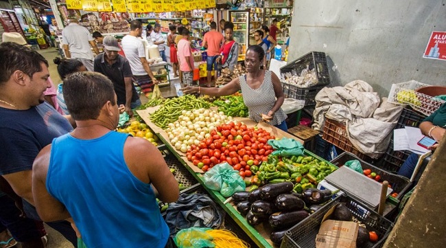 Feriado de Finados: maioria do comércio camaçariense abrirá em horário normal no sábado (2)