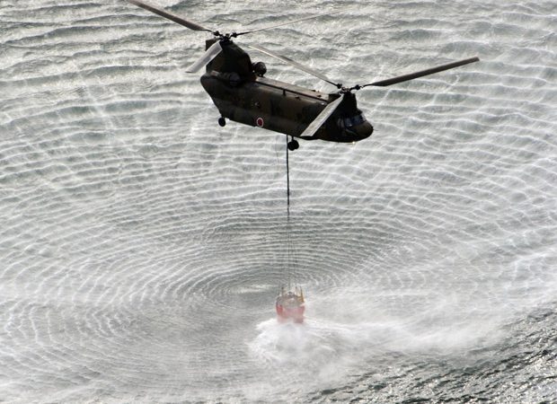 Helicóptero cai no mar no Japão e sete sul-coreanos desaparecem