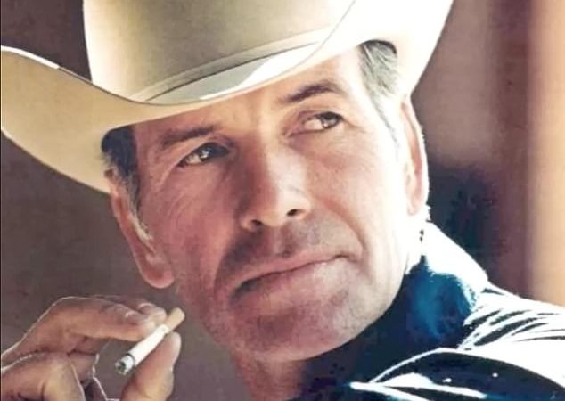 Morreu o ator Robert Norris, o ‘cowboy’ dos cigarros Marlboro