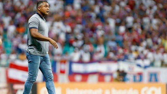 Técnico do Bahia entra na mira do Corinthians
