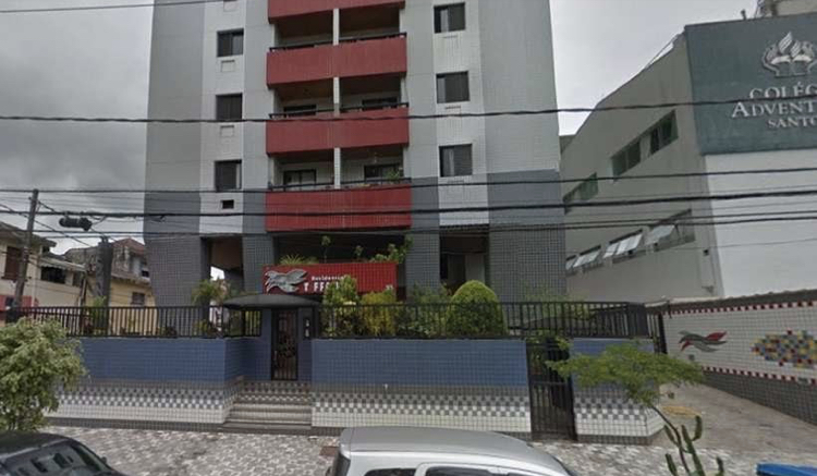 Elevador cai do 9º andar de prédio em Santos e quatro pessoas morrem