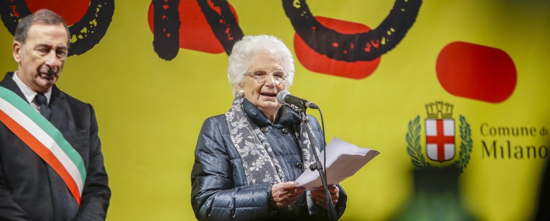 ‘Ódio não tem futuro’: Sobrevivente do Holocausto ameaçada participa de ação em Milão