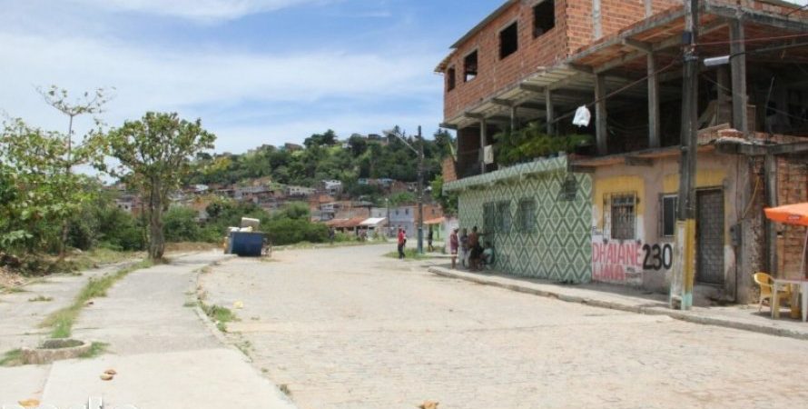 Jovem de 18 anos morre após ataque a tiros em bairro de Salvador