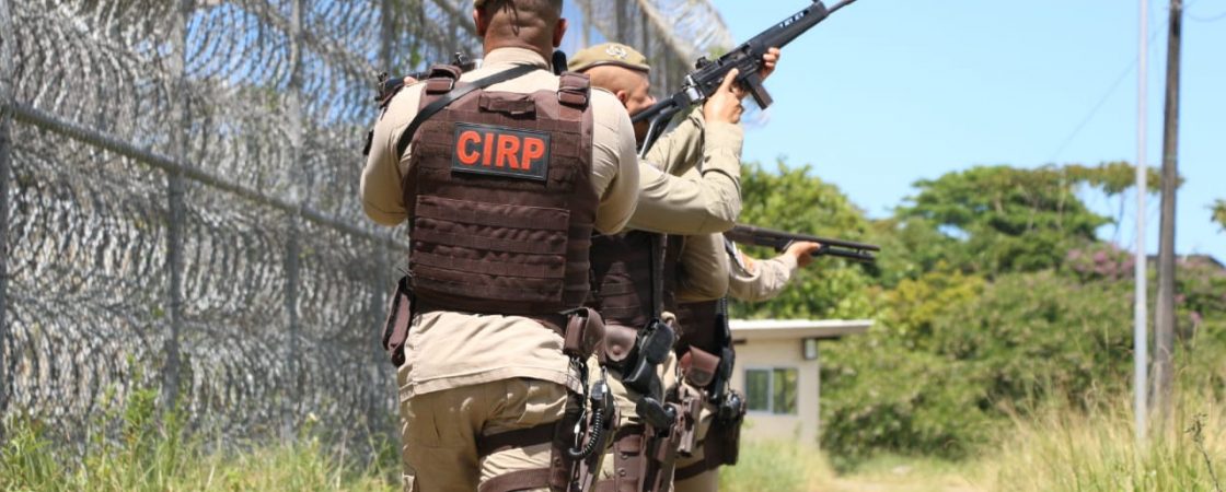 Batalhão de Guardas realiza ação preventiva em presídios de Salvador