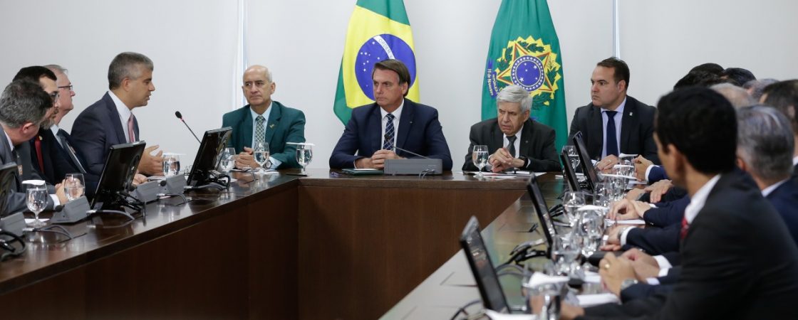 Maurício Barbosa conversa com Bolsonaro sobre repasse de recursos para estados