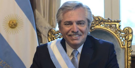 Argentina: Alberto Fernández decreta aumento salarial de 4.000 pesos