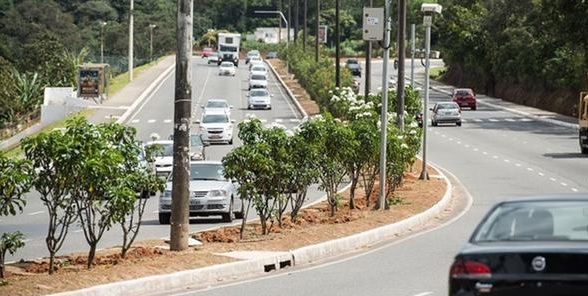 Salvador: limite de velocidade na Avenida Luis Eduardo Magalhães é reduzido; medida já está em vigor