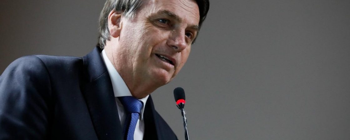 Bolsonaro sanciona sem vetos Orçamento de 2020
