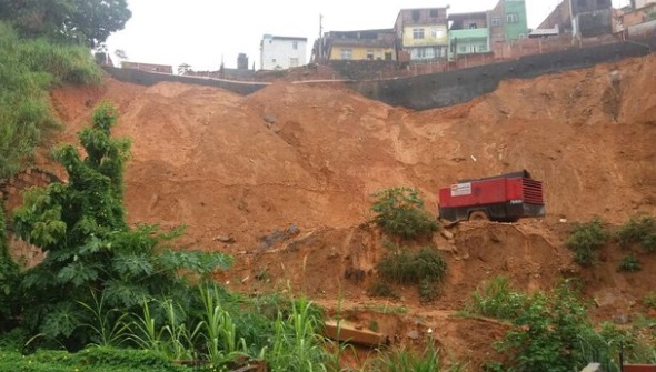 Salvador: 10 deslizamentos de terra, nas 13 primeiras horas desta quinta (2), são registrados