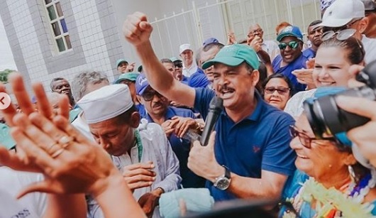 Eleições 2020: Pesquisa aponta vantagem de Elinaldo à Prefeitura de Camaçari