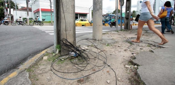 Distribuidora de energia baiana lidera ranking de acidentes com choques em fios elétricos, diz pesquisa