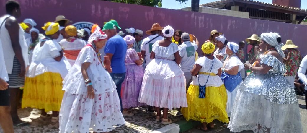 Lavagem de Monte Gordo: com música e alegria baianas e grupos culturais já estão na concentração