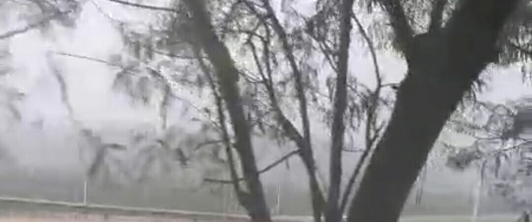Vídeo: fortes chuvas deixam trânsito caótico na capital baiana; motoristas estão ilhados em diversos pontos